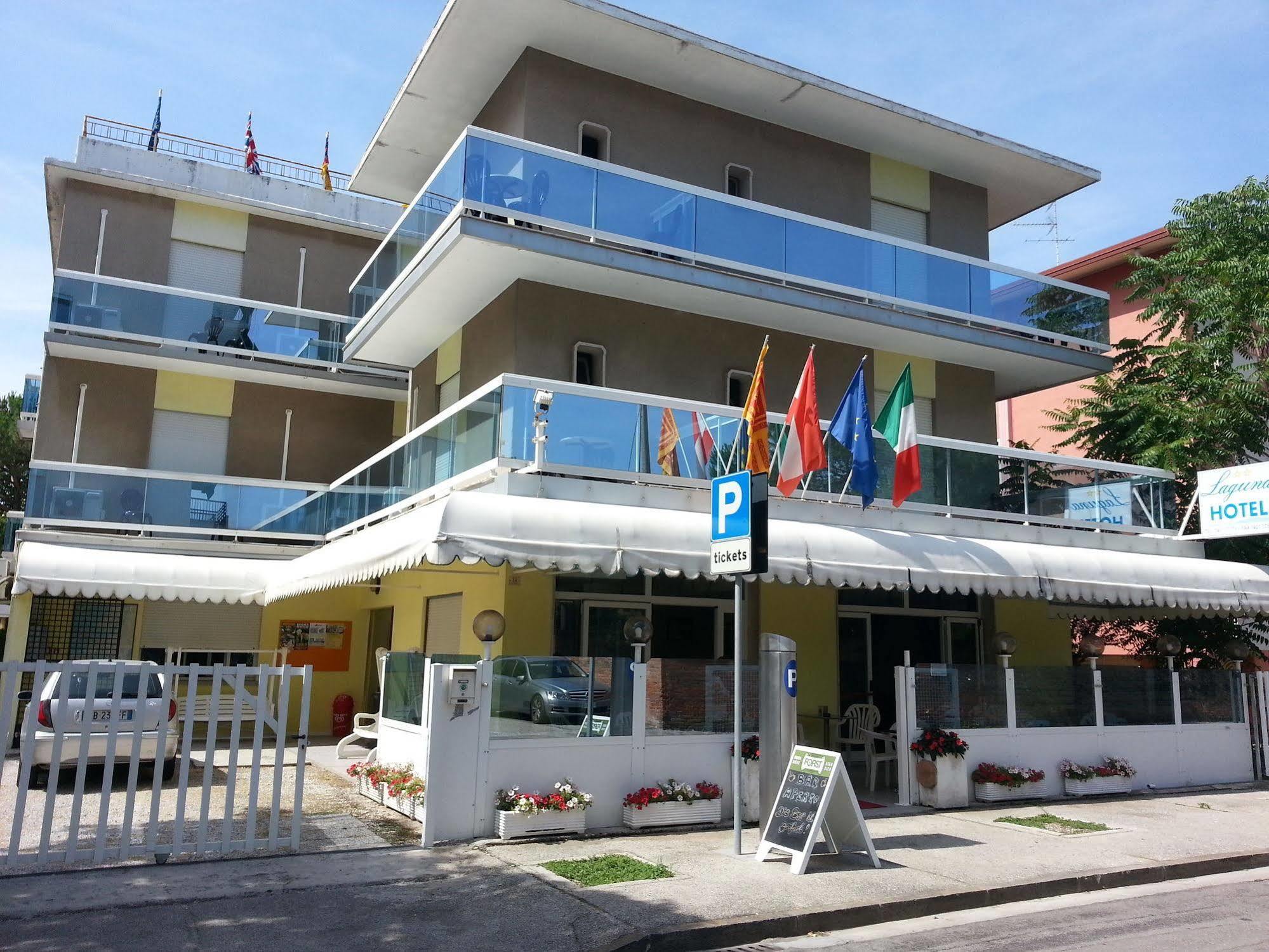 Hotel Laguna ลิโดดิเยโซโล ภายนอก รูปภาพ